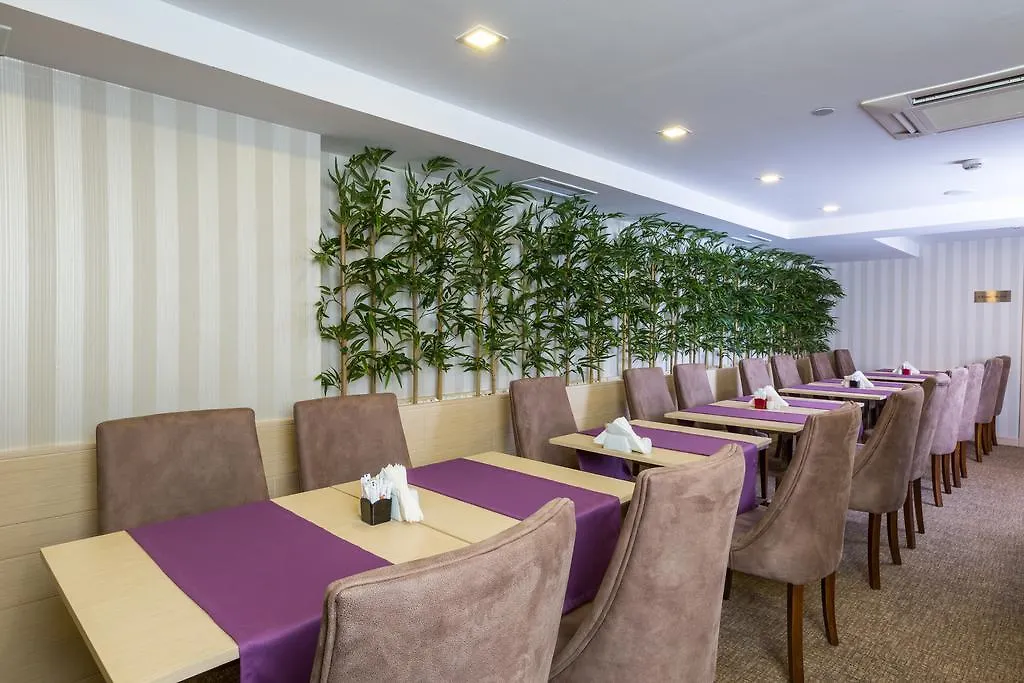 Molton Monapart Mecidiyekoy Istanbul Turkey